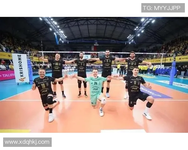 广州排球队实力引发热议球迷对球队表现和未来发展展开激烈讨论