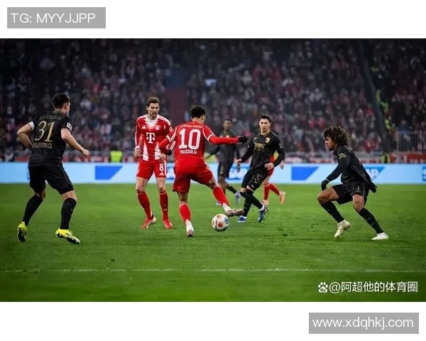 利物浦与拜仁上半场激战回顾双方攻防精彩瞬间分析