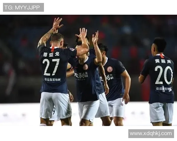 北京人和迎战成都兴城争夺中甲联赛关键三分全力以赴展现球队实力 北京人和迎战成都兴城争夺中甲联赛关键三分全力以赴展现球队实力