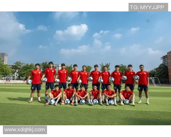 重庆足球队技术实力强劲荣登全国足球技术排行榜第四名 重庆足球队技术实力强劲荣登全国足球技术排行榜第四名