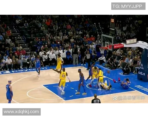 雷霆对湖人精彩对决直播回放与赛后分析全方位解读 雷霆对湖人精彩对决直播回放与赛后分析全方位解读